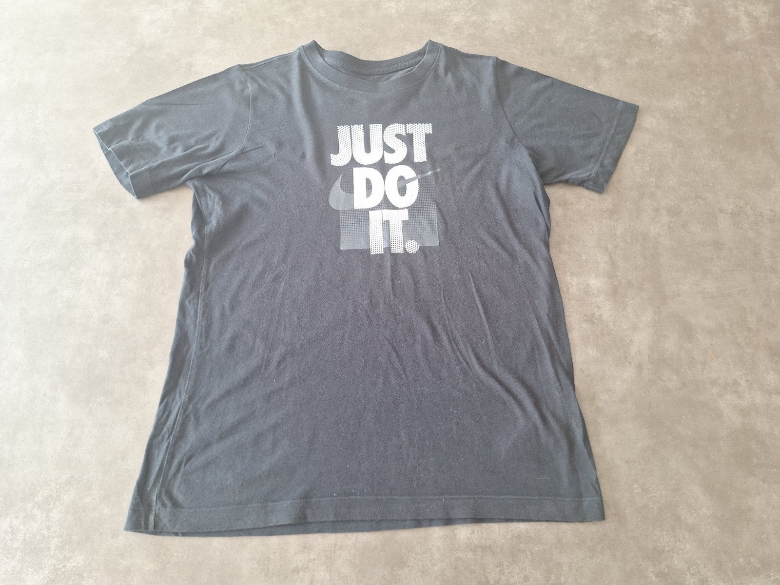 t-shirt nike 158/170, Kinderen en Baby's, Kinderkleding | Maat 158, Ophalen of Verzenden, NIKE, Jongen, Shirt of Longsleeve