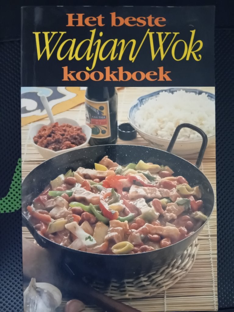 HET BESTE WADJAN / WOK KOOKBOEK, Livres, Enlèvement ou Envoi, Utilisé, Fokkelien Dijkstra, Asie et Oriental