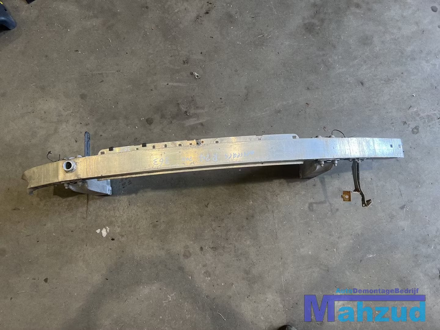 MERCEDES E klasse A207 cabrio bumperbalk voor 2010-2016, Gebruikt, Mercedes-Benz AG, Voor, Mercedes-Benz