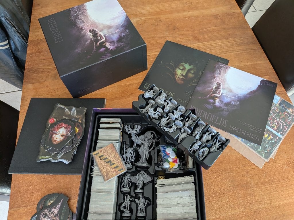 Etherfields VF + extentions, Hobby en Vrije tijd, Een of twee spelers, Ophalen of Verzenden, Zo goed als nieuw, Awaken Realms