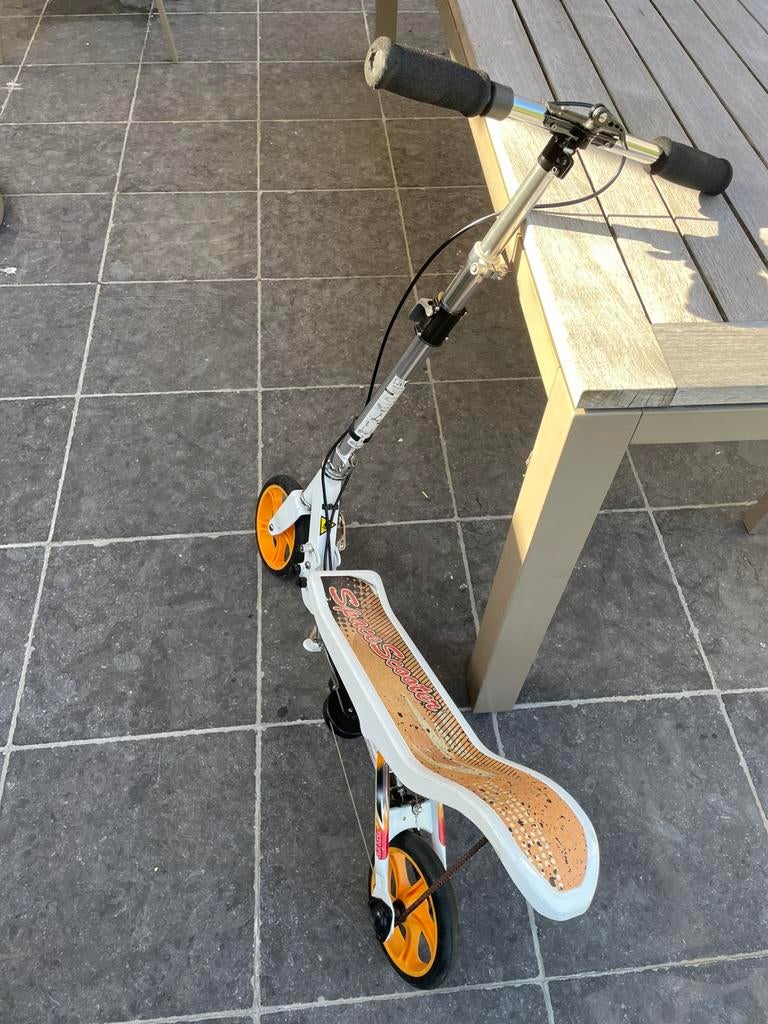 Scooter - step - space scooter - 6 tot ong 11 jaar, Vélos & Vélomoteurs, Enlèvement, Comme neuf