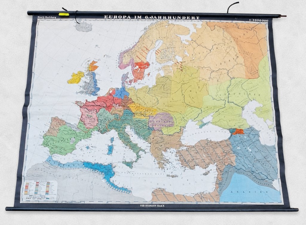 Prachtige Vintage Schoolkaart Europa – VEB Hermann Haack, Ophalen of Verzenden