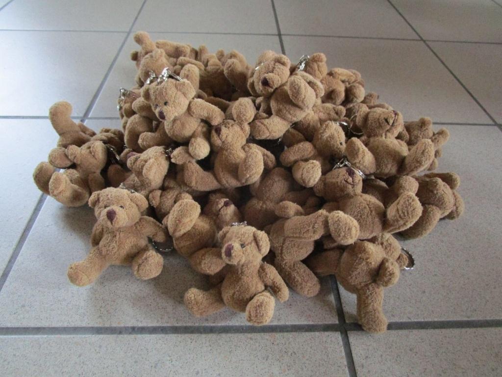 Grand lot de porte-clés oursons en peluche +/- 40 pièces, Enlèvement ou Envoi, Neuf, Animal et Nature