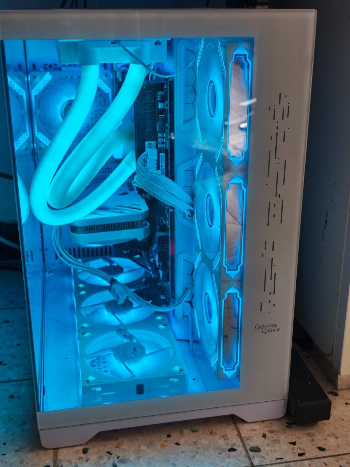 Xtreme gaming white, Enlèvement, Comme neuf