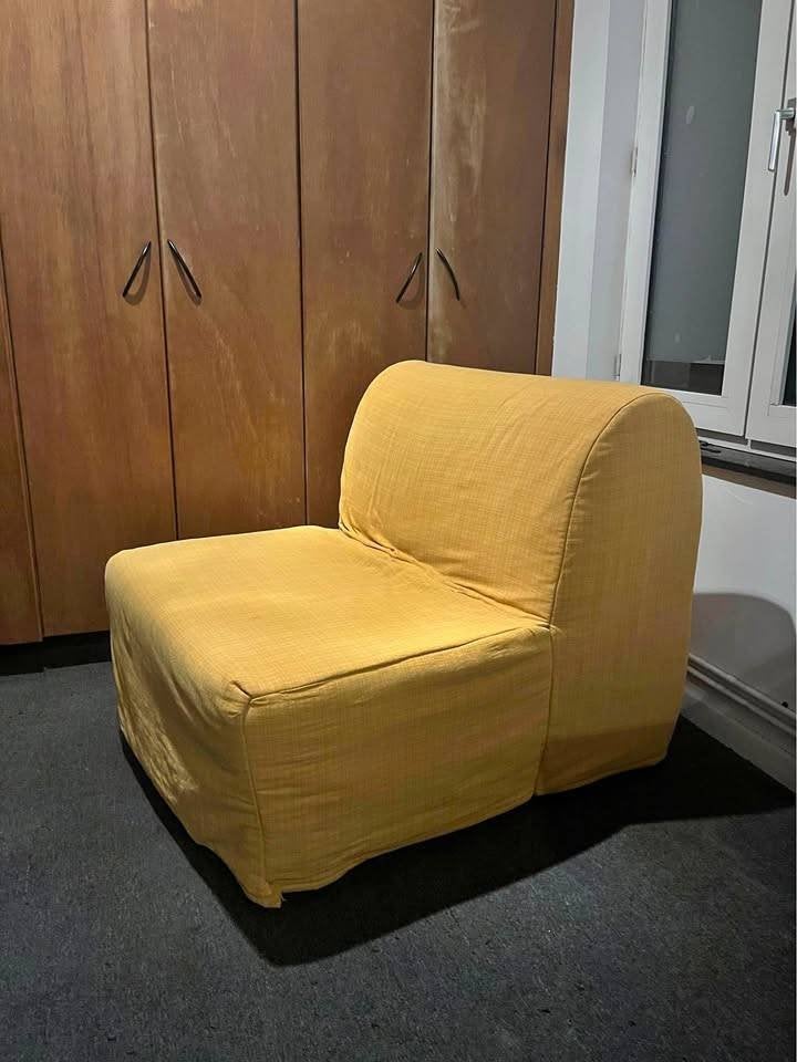 Canapé / futon convertible lit A DONNER, Enlèvement, Utilisé