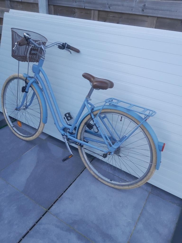 Tienermeisje fiets, Ophalen