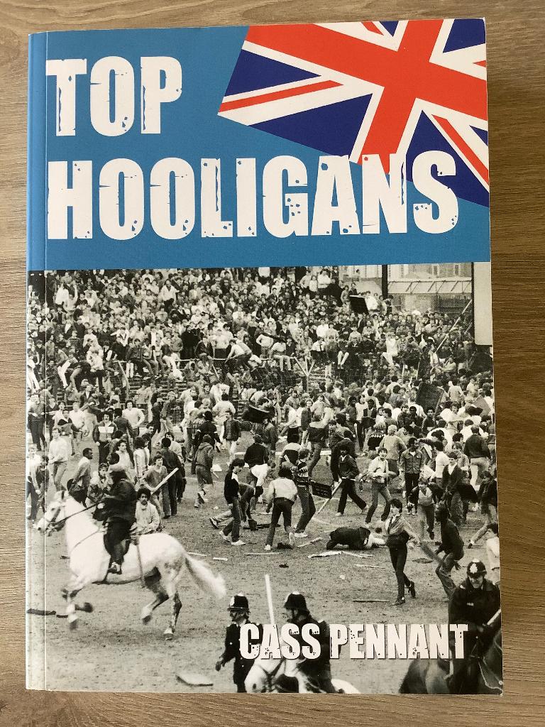 Top Hooligans - Cass Pennant ( nederlands ), Enlèvement ou Envoi, Neuf, Cass Pennant, Sport de ballon