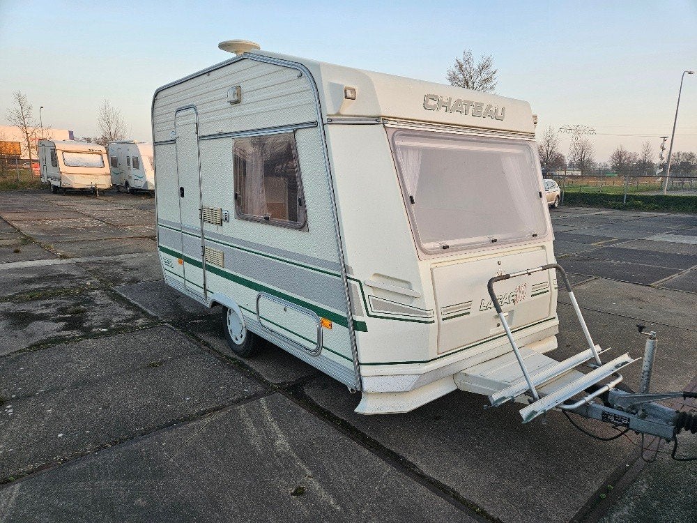 CHATEAU 330 Bj.1991, Caravans en Kamperen, Caravans, Particulier, tot en met 2, 500 - 750 kg, Rondzit, Chateau, Omvormbare zithoek
