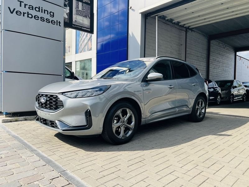 Ford Kuga, Autos, Argent ou Gris, Achat, https://public.car-pass.be/vhr/a921bea7-ee08-41b6-b179-e353027fba82, Noir