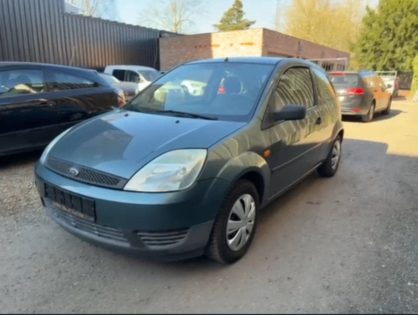 Ford Fiesta 1.3 benzine 2003 145965 km, Autos, Achat, Entreprise, Air conditionné, Fiësta