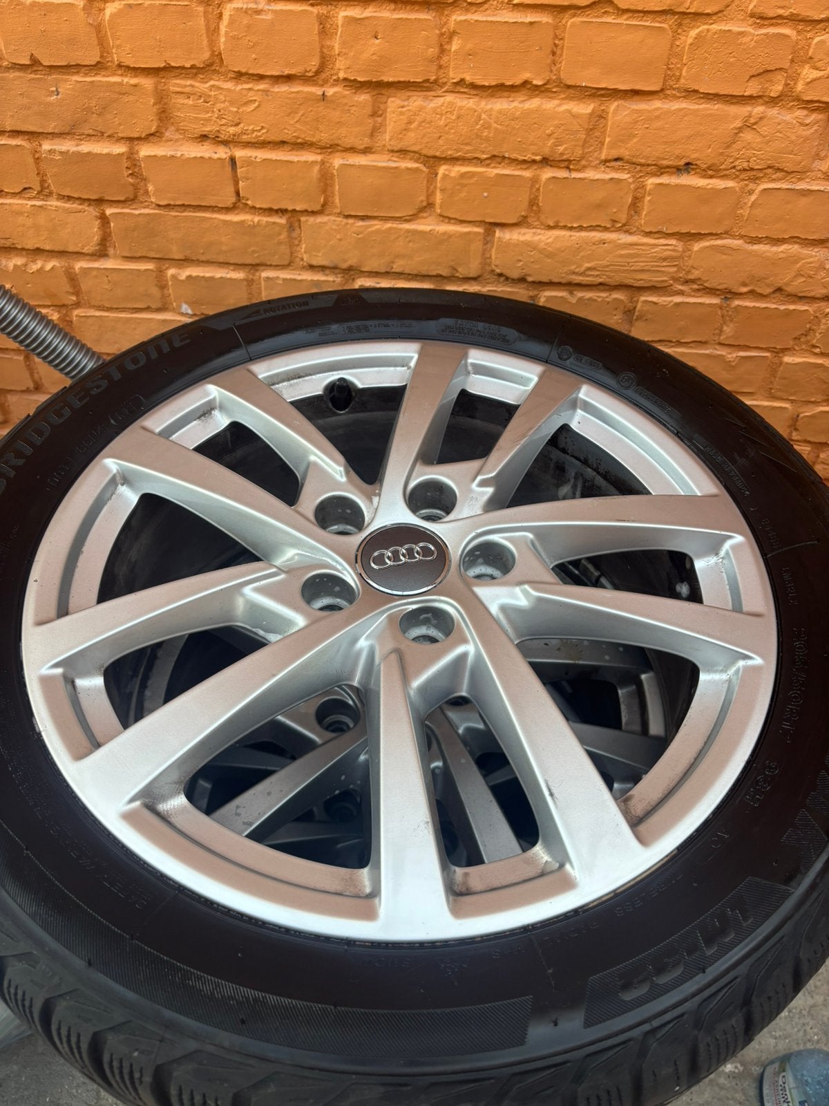 Audi A3 sline 17 inch velgen met band, Ophalen, 17 inch, Band(en)