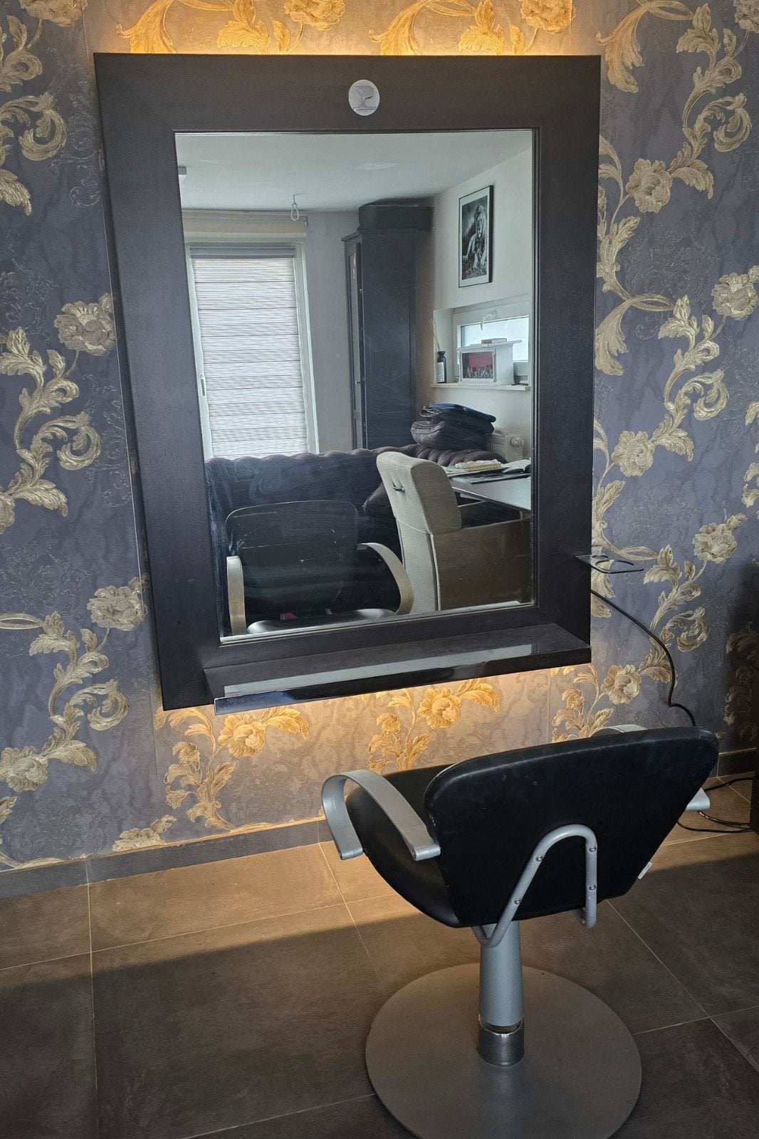 Professionele kappersstoel + grote kappersspiegel met LED, Werkplek, Ophalen, Gebruikt, Stoel