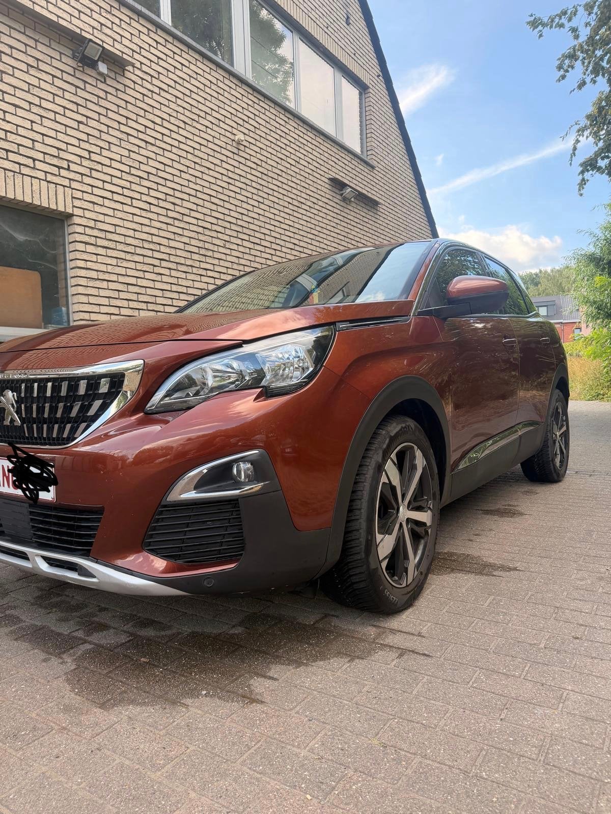 Peugeot 3008  4x4, Automaat, Bruin, Leder en Stof, 5 deurs