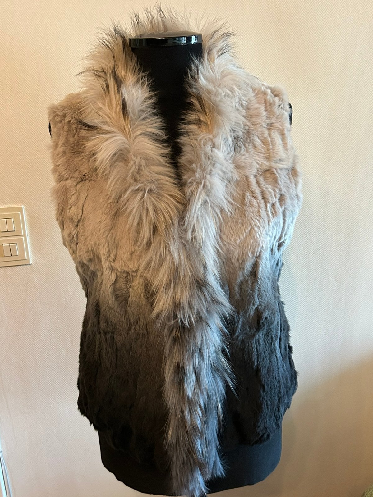 2 gilets sans manches en lapin, gris et noir, taille L/XL, Vêtements | Femmes, Enlèvement, Porté, Gris