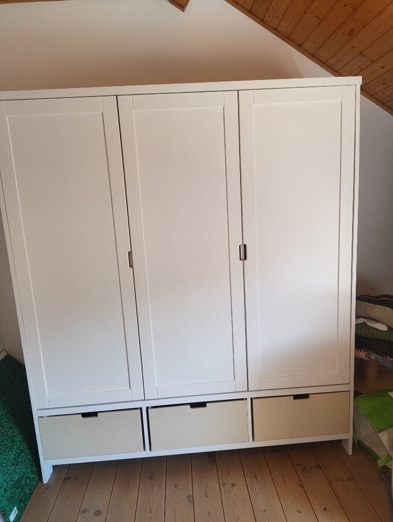 Witte kleerkast met beige schuiven, Huis en Inrichting, Kasten | Kleerkasten, Gebruikt, 150 tot 200 cm, 150 tot 200 cm, Overige houtsoorten