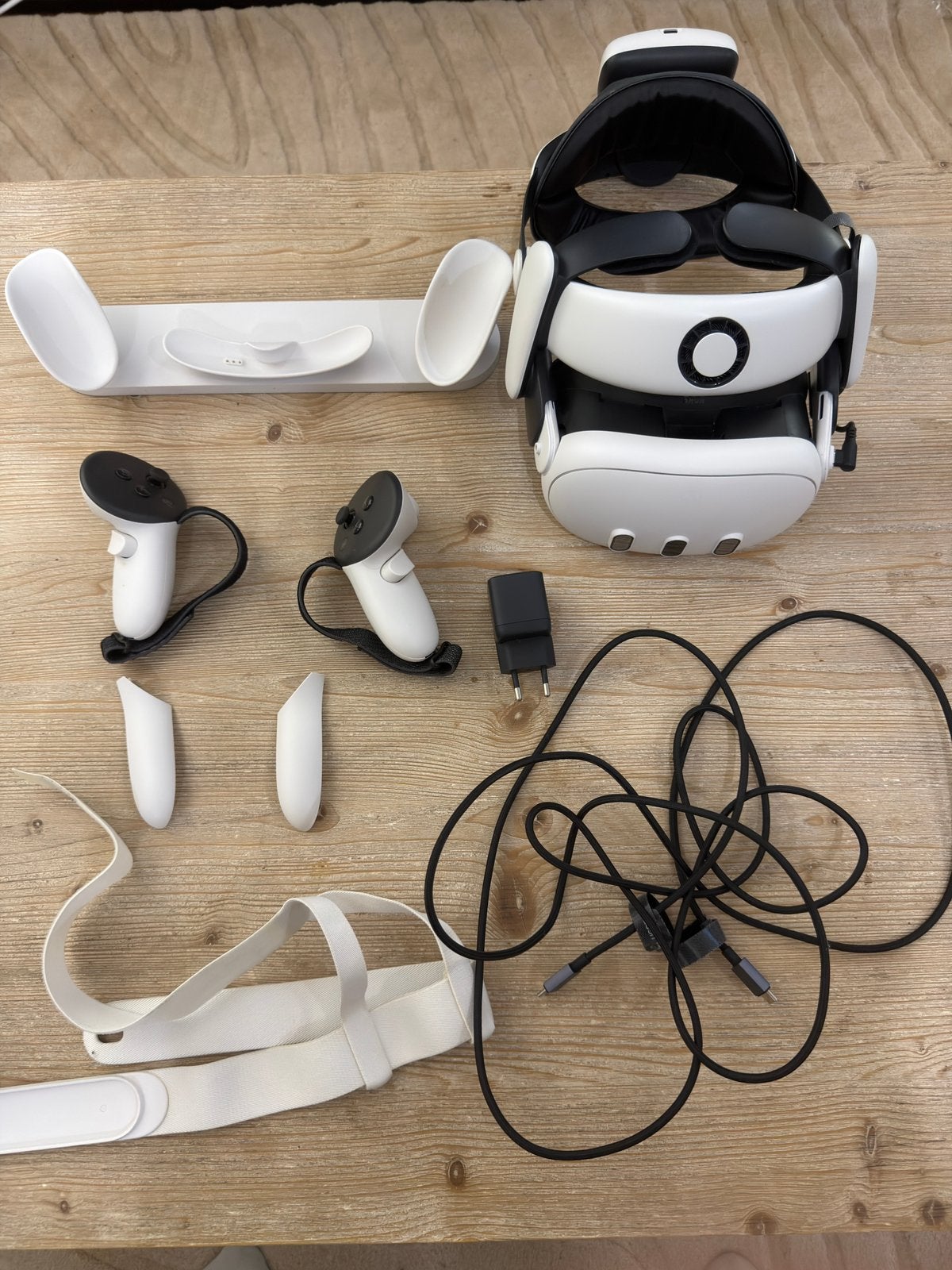 Meta Quest 3 128 Go + BOBOVR S3 Pro + Dock Meta + accessoire, Consoles de jeu & Jeux vidéo, Enlèvement, Comme neuf