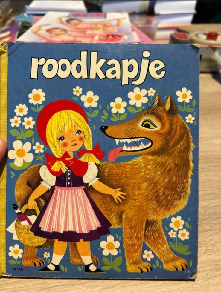 Roodkapje, Ophalen, Gelezen