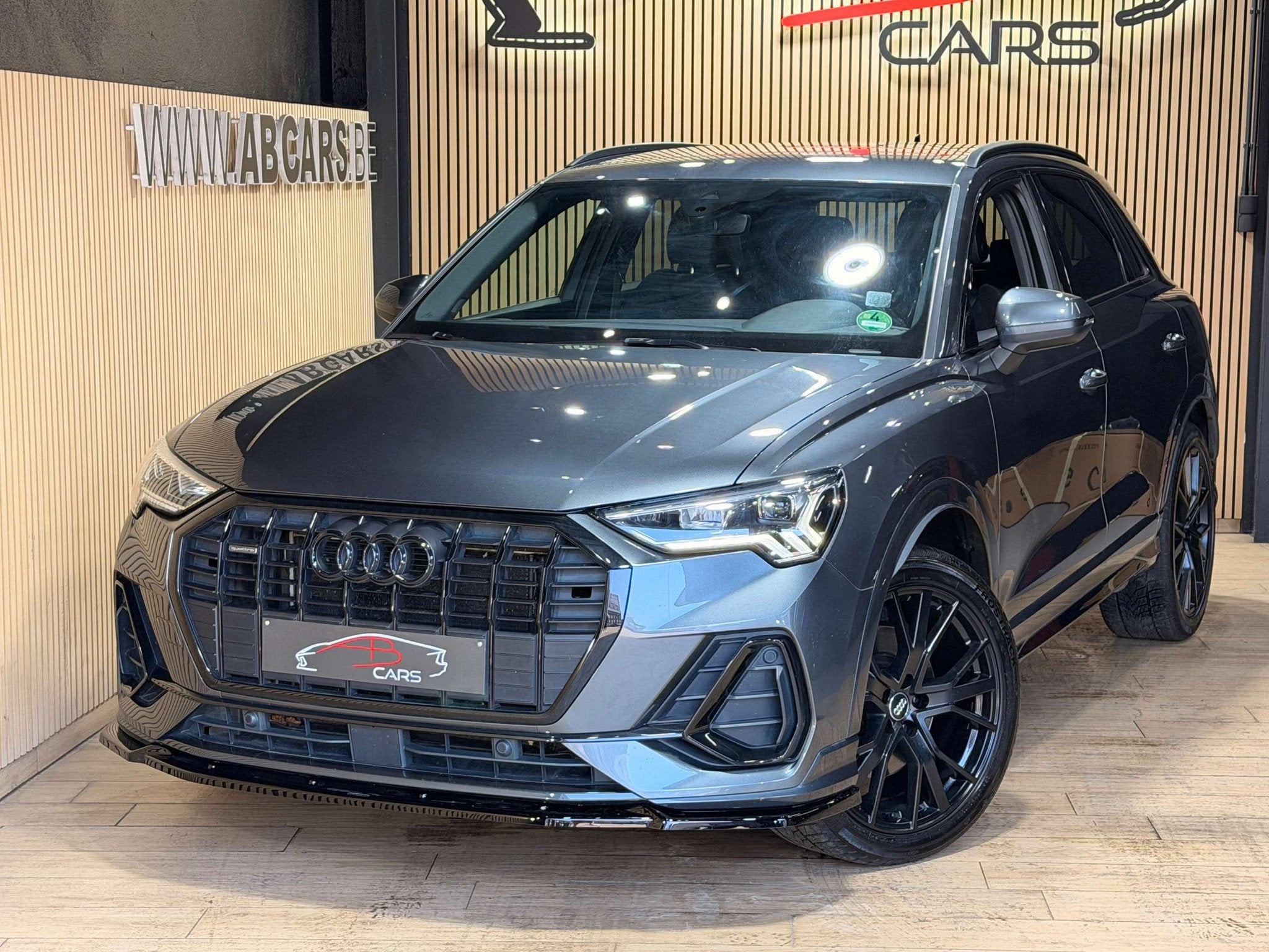 Audi Q3 40 TFSI Quattro * LOOK RSQ3 - S line S tronic * GARA, Autos, Audi, Argent ou Gris, Achat, Commande vocale, Euro 6