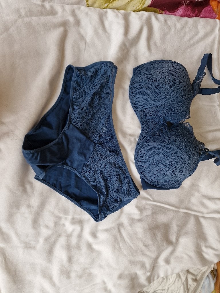 Chantelle 75F en 40 blauw, Kleding | Dames, Ondergoed en Lingerie, Chantelle, Verzenden, Blauw, Setje