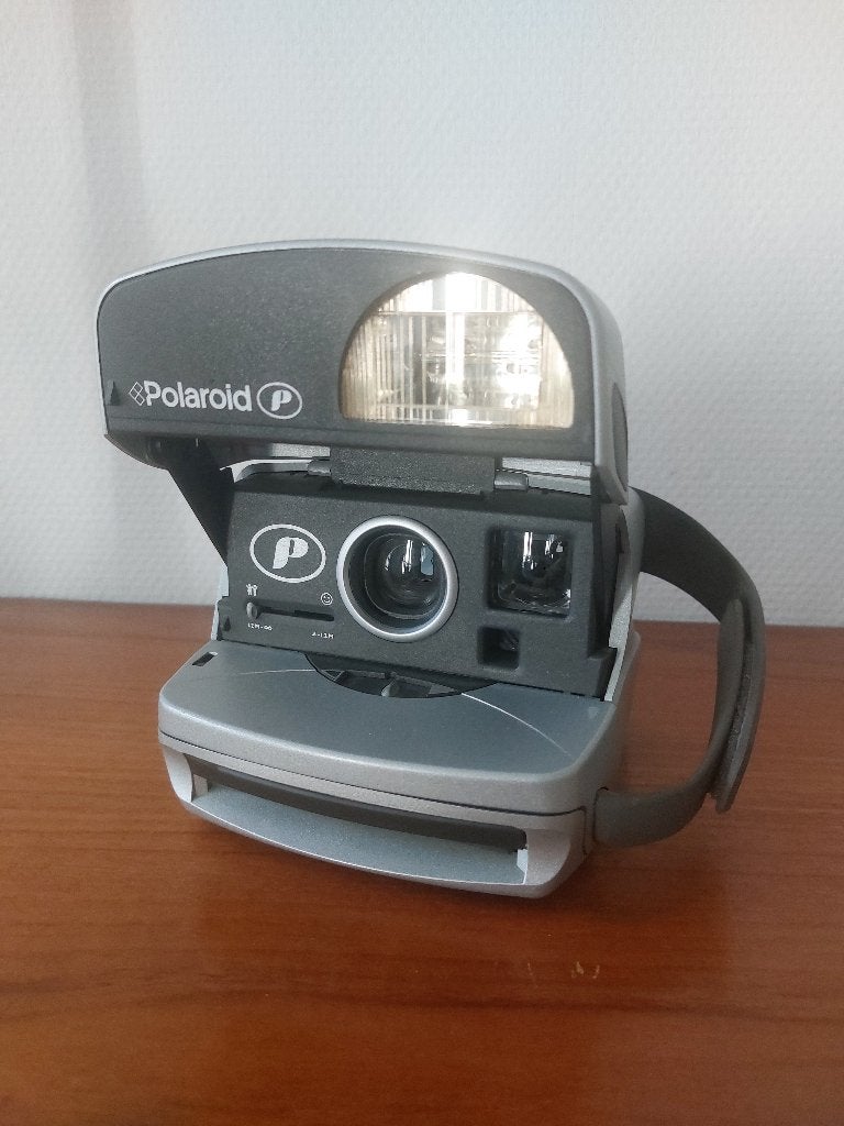 Polaroid P 600 couleur argent, TV, Hi-fi & Vidéo, Appareils photo analogiques, Enlèvement, Utilisé, Polaroid, Polaroid