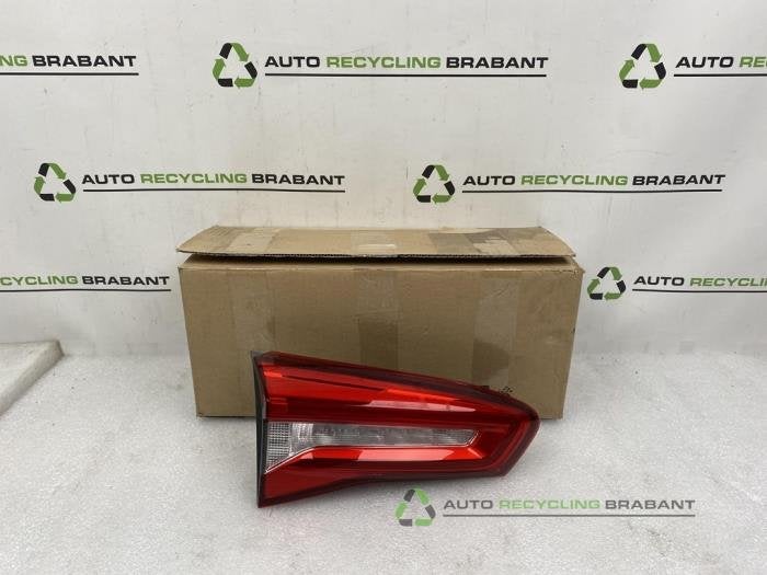 Feu arrière gauche d'un Ford Focus, Autos : Pièces & Accessoires, -, 3 mois de garantie, Utilisé, -
