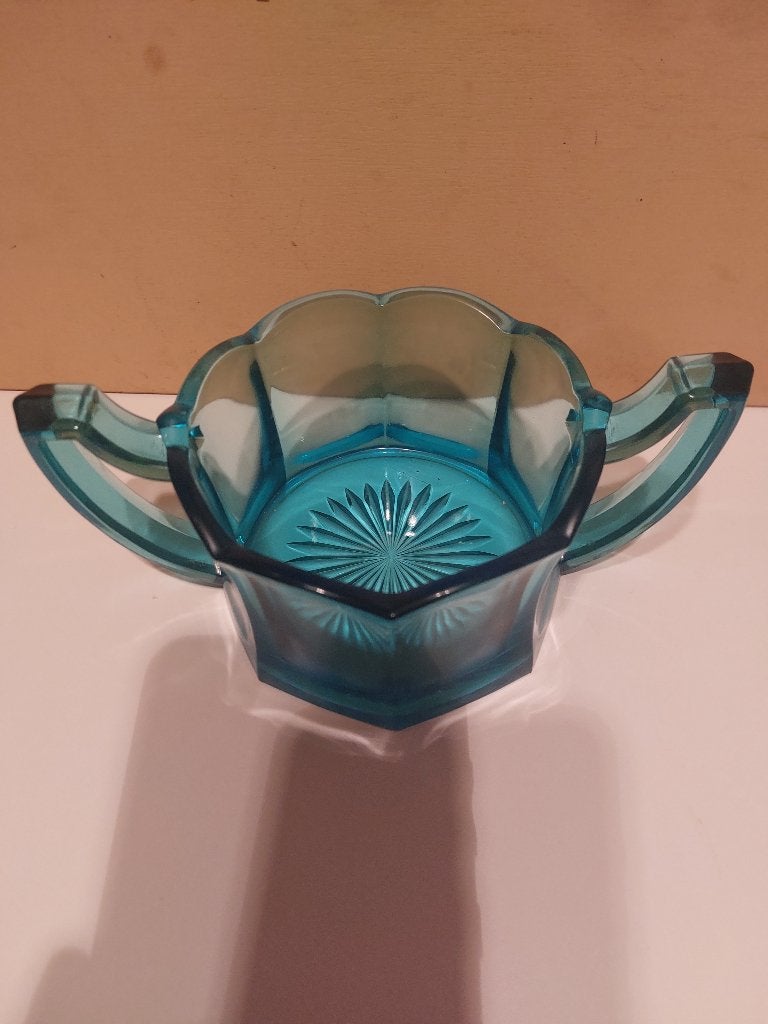 Sucrier vintage en verre bleu à double anses style Art Déco, Antiquités & Art, Envoi