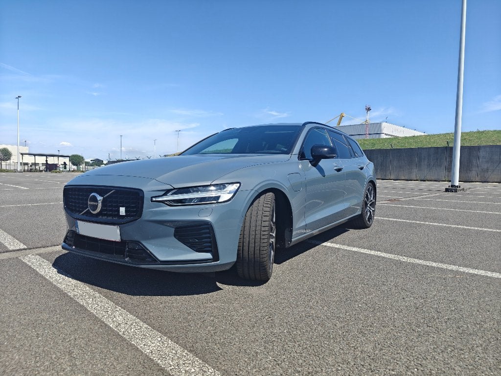 Volvo V60 T8 AWD PHEV Polestar Engineered, Auto's, Automaat, Verwarmde buitenspiegels, Leder, V60