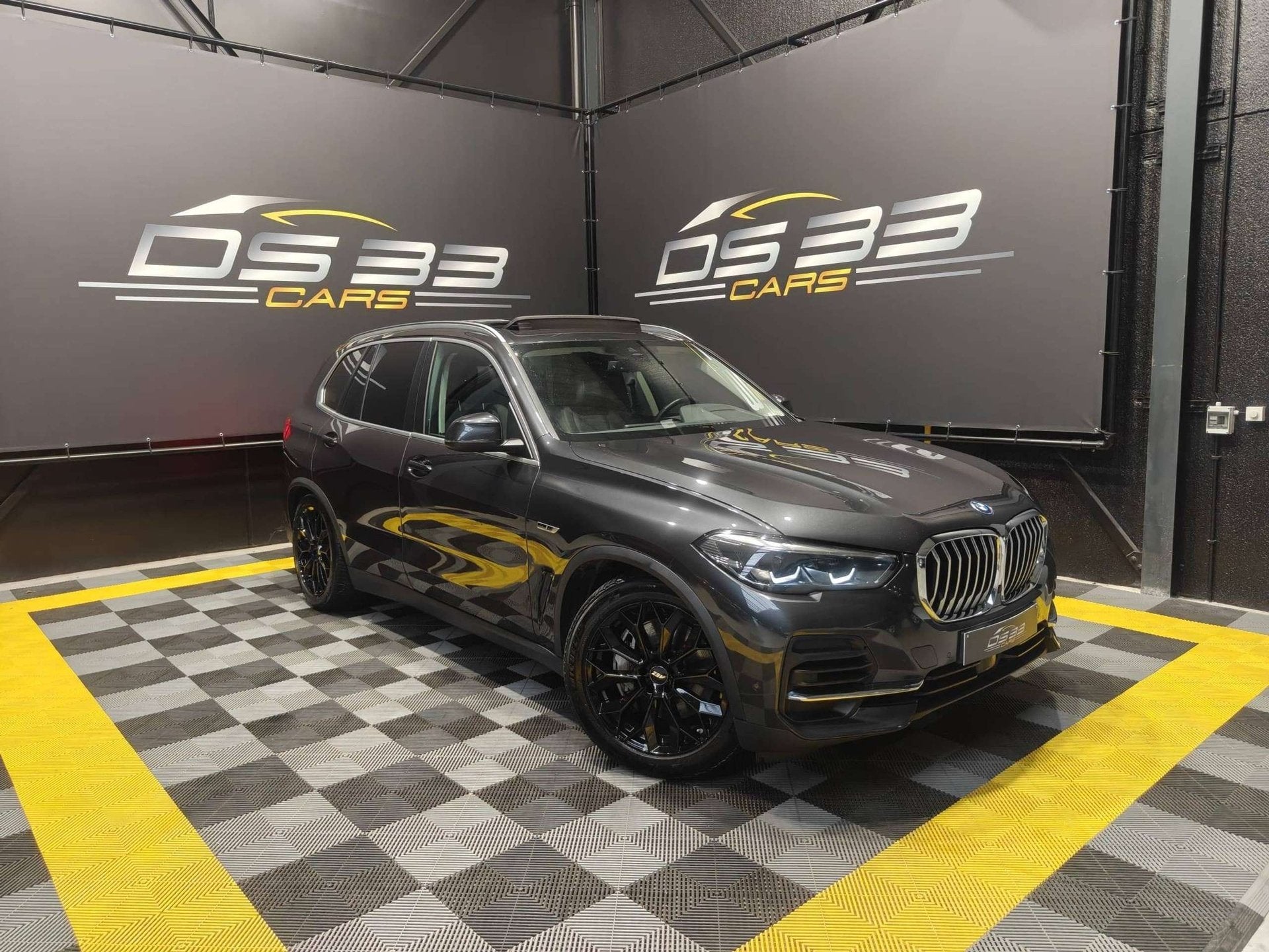 BMW X5 xDrive45e 394pkSPORT/Pano/Leder/LED/Memory/ZV/CAM/App, Auto's, Automaat, Dealer onderhouden, Gebruikt, Plug-in hybride