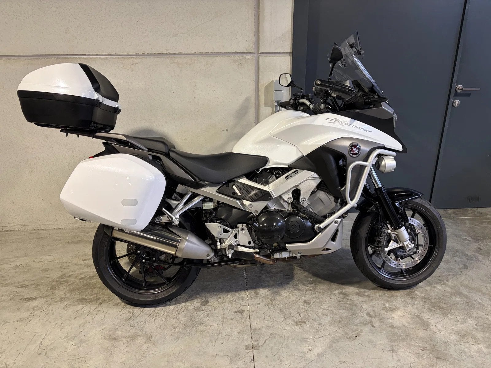 Honda VFR800X crossrunner vol opties (bj 2015), Motoren, Handgeschakeld, Gebruikt, Bedrijf, 800 cc