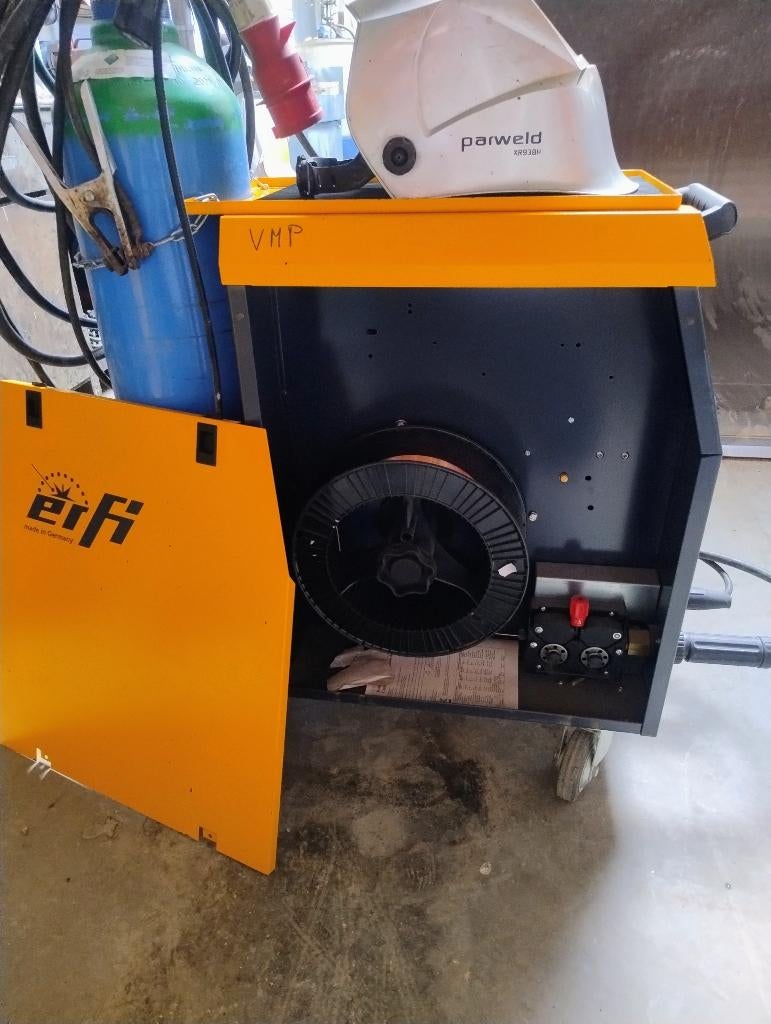 Halfautomaat met gasfles, Ophalen, Zo goed als nieuw, 250 ampère, Overige typen