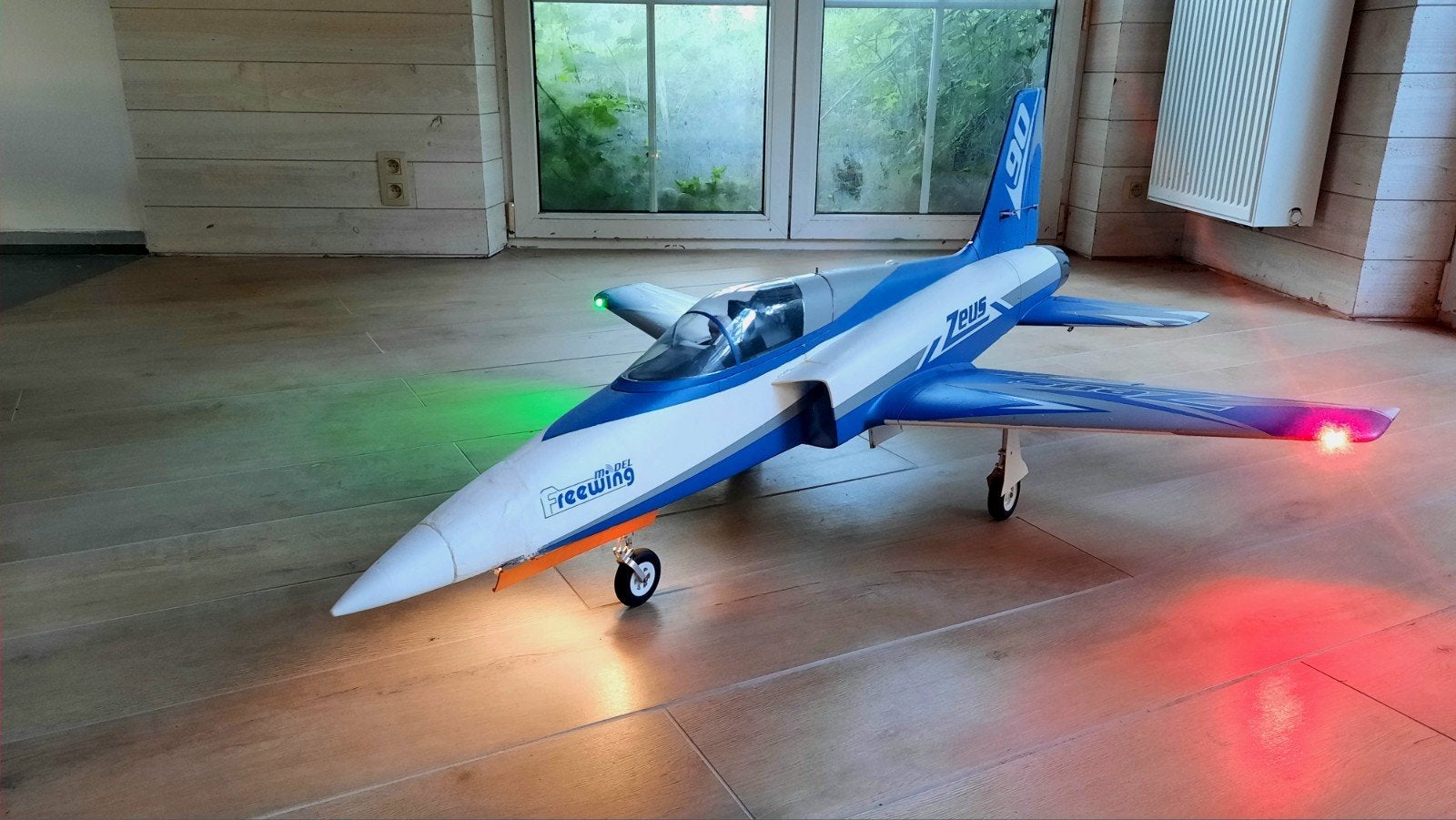 Freewing ZEUS 90, Enlèvement