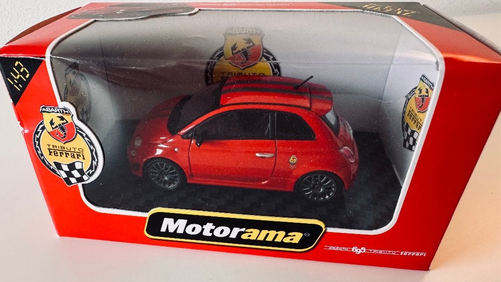 Abarth 695 Tributo Ferrari 1/43, Collections, Enlèvement ou Envoi, Neuf