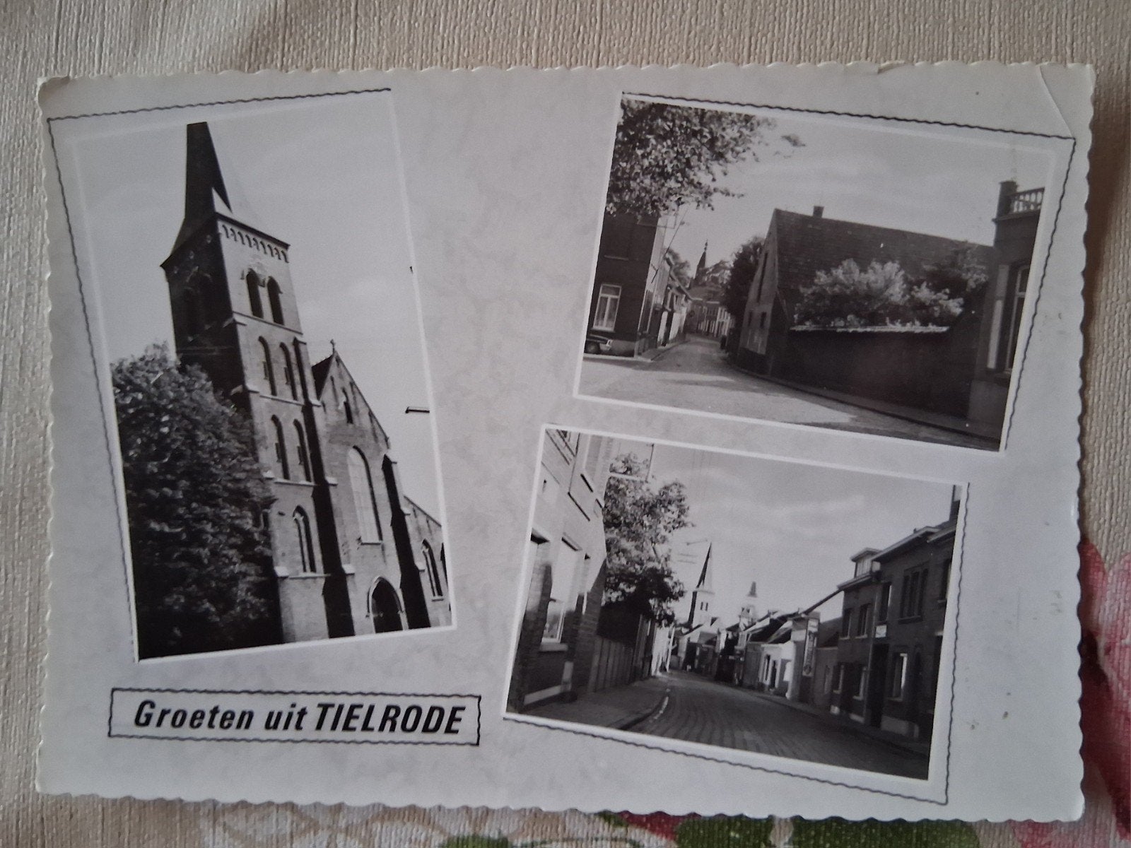 vintage Postkaart Tielrode, Ophalen of Verzenden