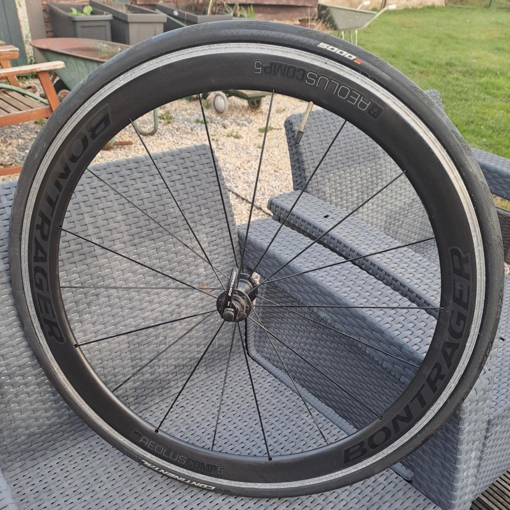 2 carbon voorwielen, Bontrager + Edco (bandjes, velgrem)., Ophalen