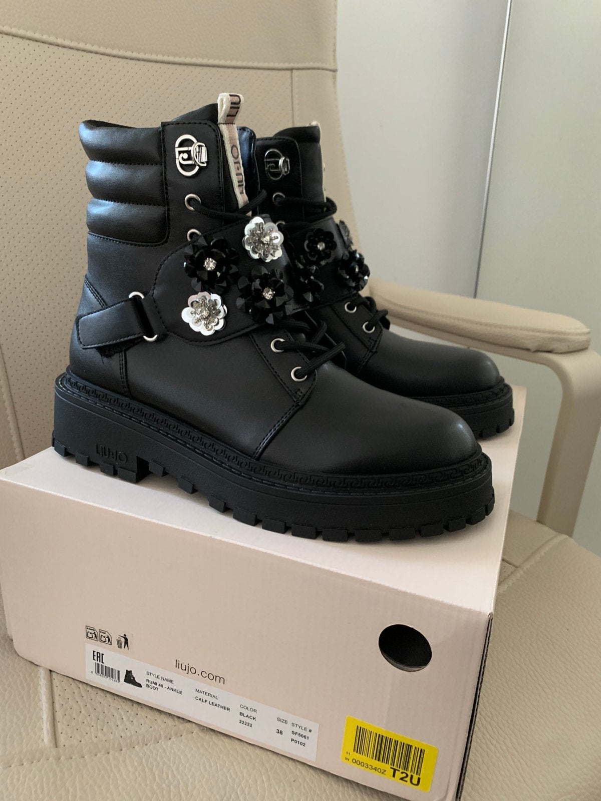 NEW Liu Jo Rumi 40 calf leather ankle boots, Kleding | Dames, Zwart, Lage of Enkellaarzen, Nieuw, Ophalen of Verzenden