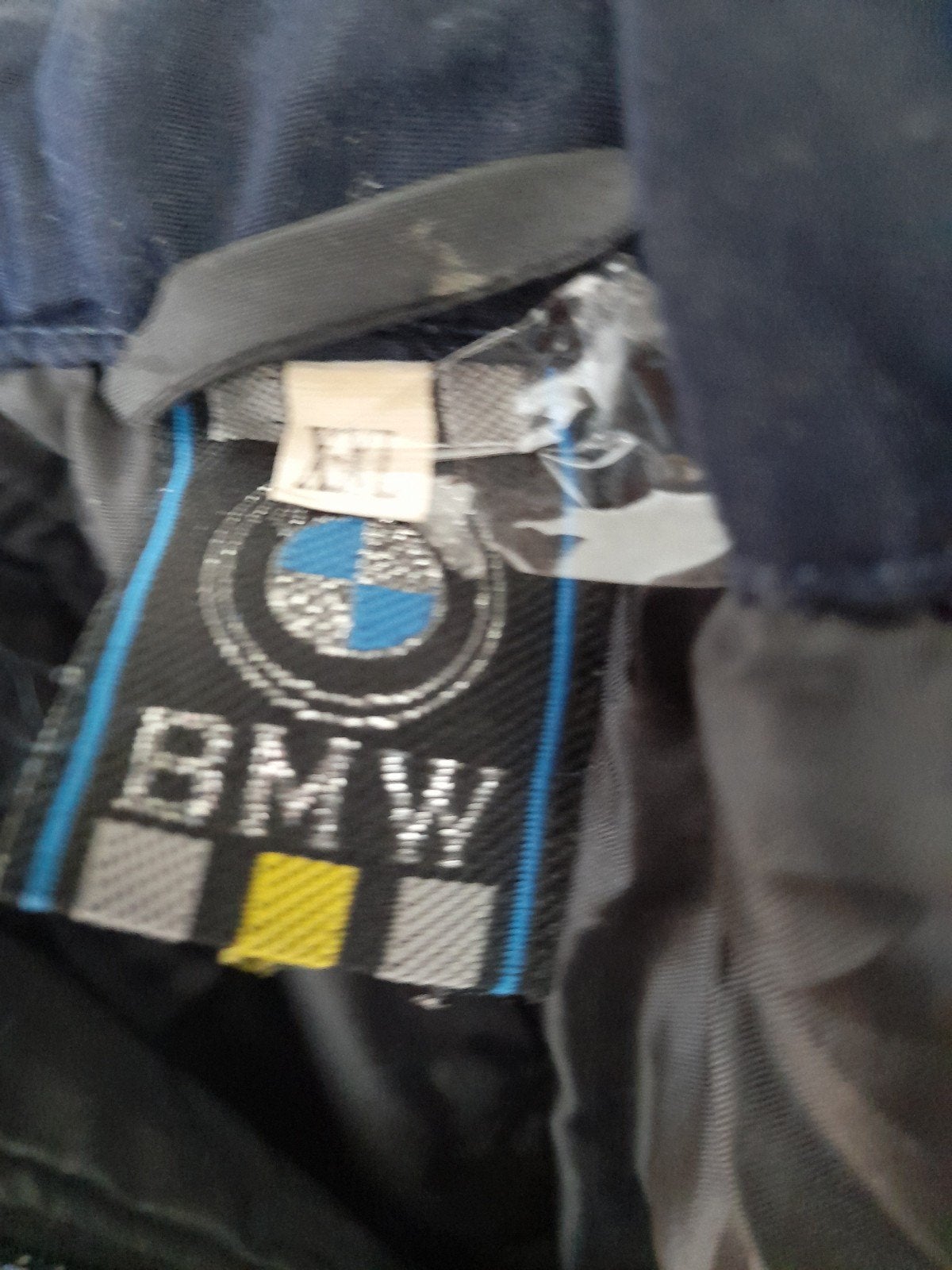 Bww vest, Enlèvement