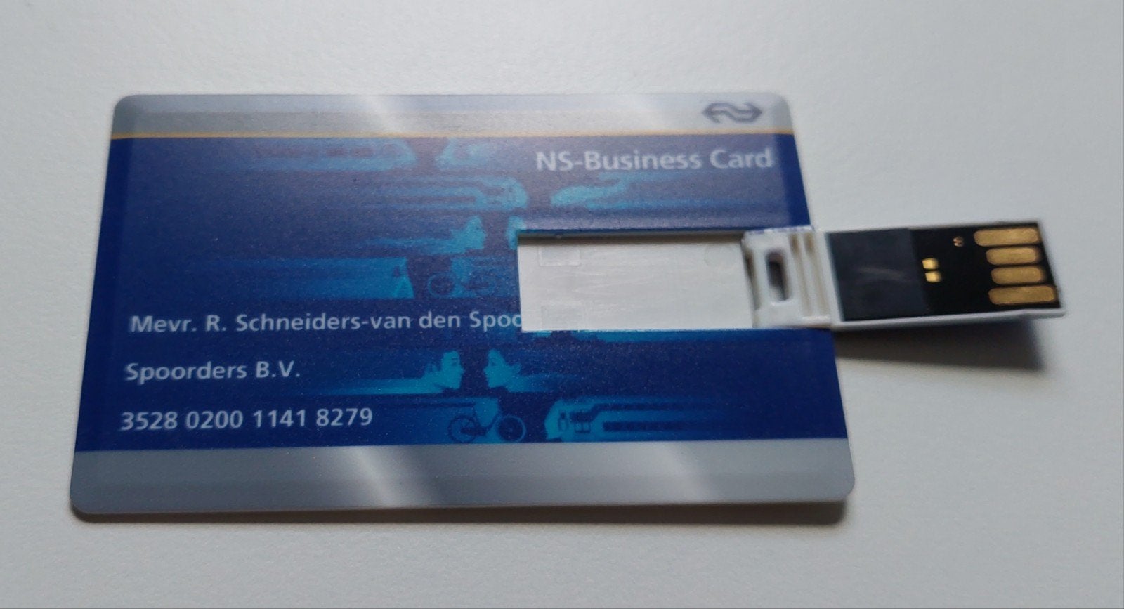 Carte de visite USB NS (1 Go) sous la forme d'un OV-Pas, Enlèvement ou Envoi, Neuf, NS, 1 GB ou moins