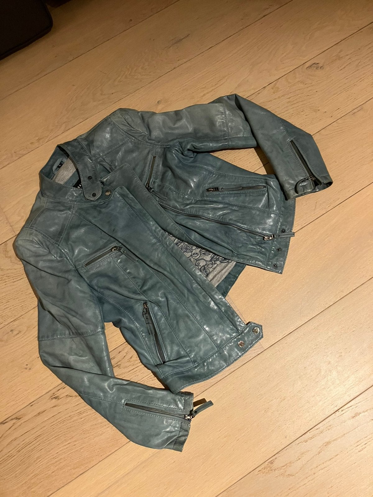 Veste en cuir pour femme, couleur : pétrole, jolie veste., Taille 38/40 (M), Enlèvement ou Envoi, Autres couleurs, Comme neuf