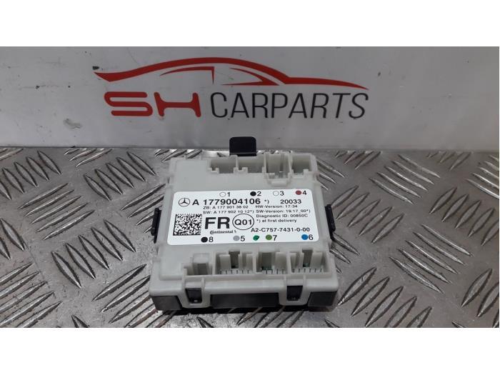 Module verrouillage central des portes d'un Mercedes A-Klass, 3 mois de garantie, Utilisé, -, -