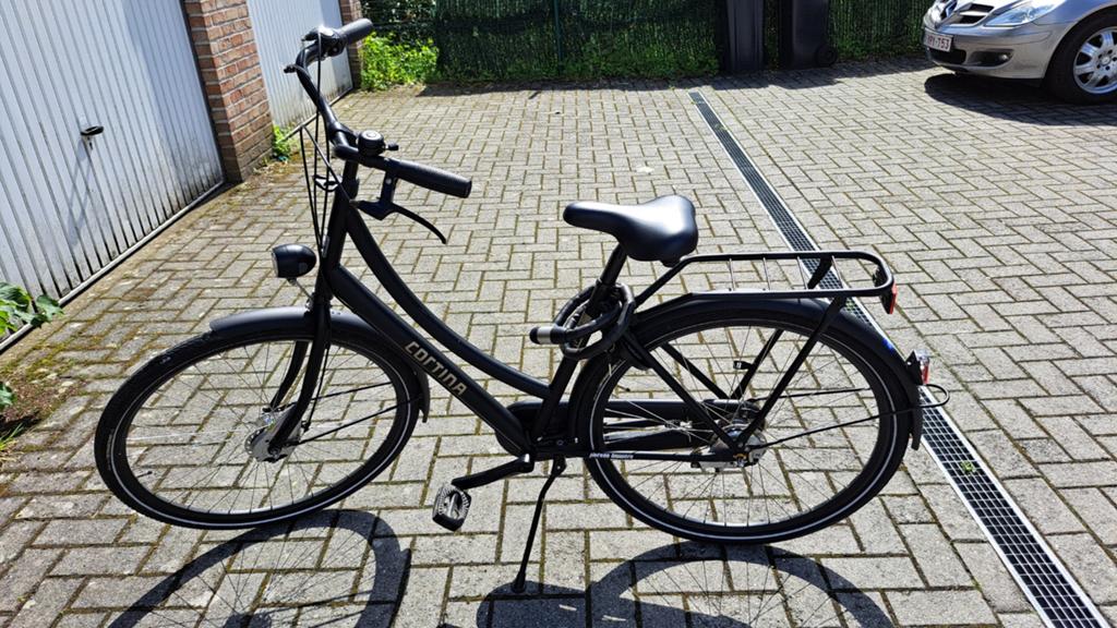 Damesfiets Cortina U1 black matt - 240 EUR, Ophalen, Versnellingen