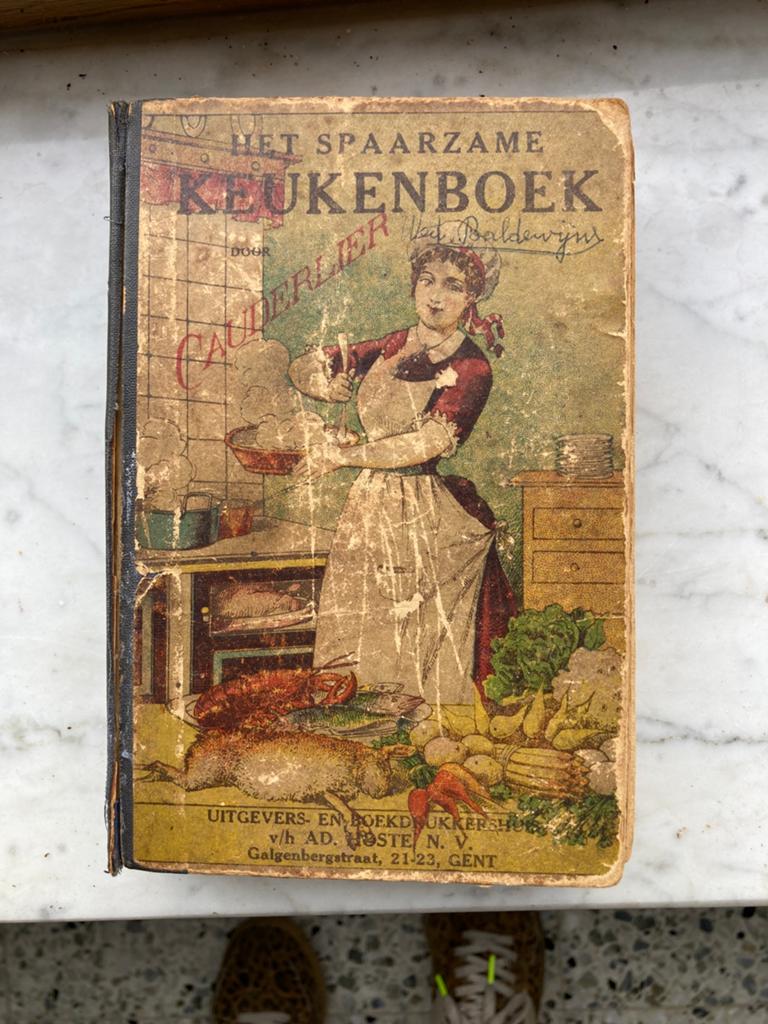 Het spaarzame keukenboek Cauderlier, Ophalen