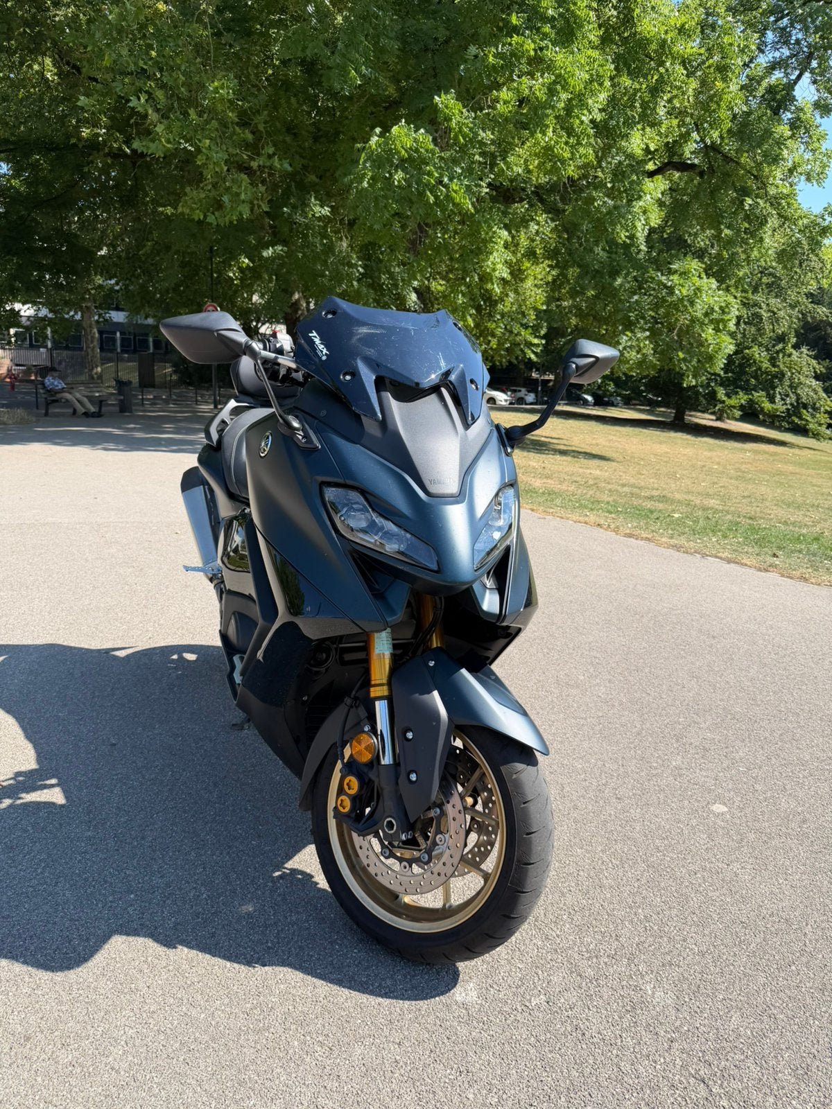 Yamaha TMAX 560 techmax Akrapovic line TFT-scherm, Motoren, Motoren | Yamaha, Nieuw, 560 cc, Particulier, Minimaal motorrijbewijs A2