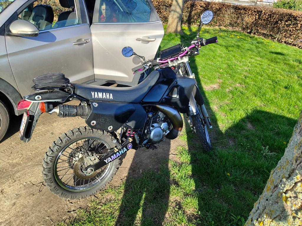 Yamaha DT 125 RE motorfiets uit 1991