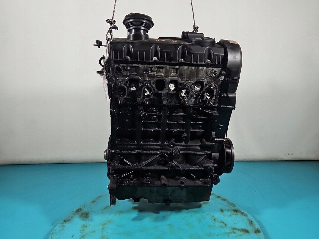 Moteur BXE Nu TOURAN LEON OCTAVIA PASSAT VW ALTEA AUDI GOLF, Autos : Pièces & Accessoires, Envoi, Utilisé, Skoda