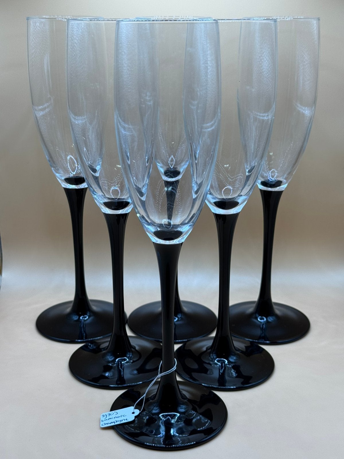Luminarc France vintage Champagneglazen Domino Zwarte voet, Verzamelen, Ophalen, Zo goed als nieuw