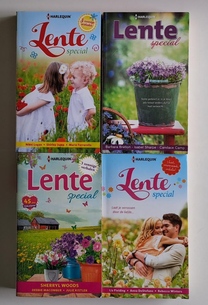 Pockets Harlequin Specials Lente – Zomer – Winter – Kerst, Boeken, Romans, Gelezen, Ophalen of Verzenden