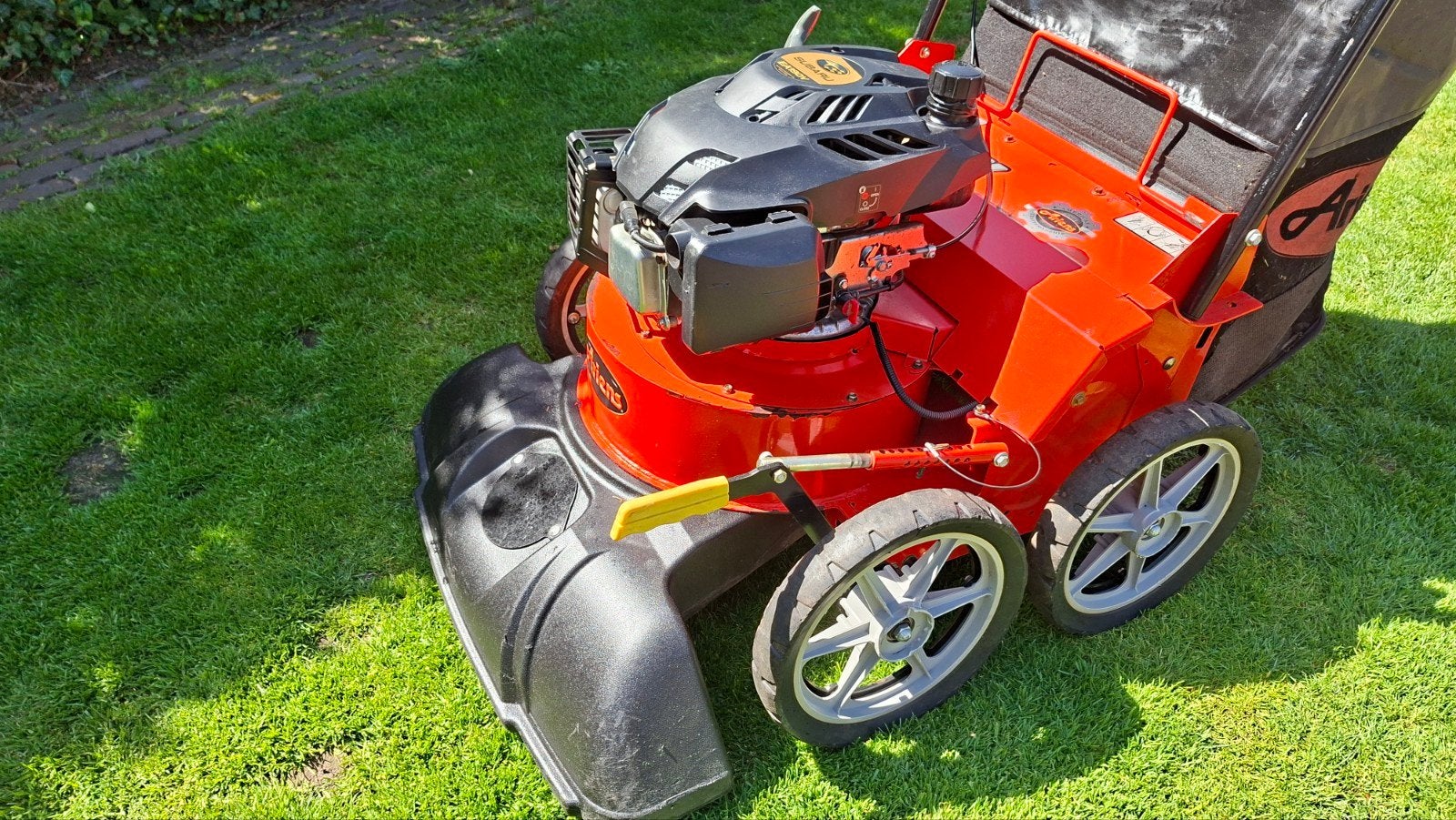Ariens Pro apv blad en grofvuilzuiger met, Ophalen, Benzine, Gebruikt, Met opvangzak