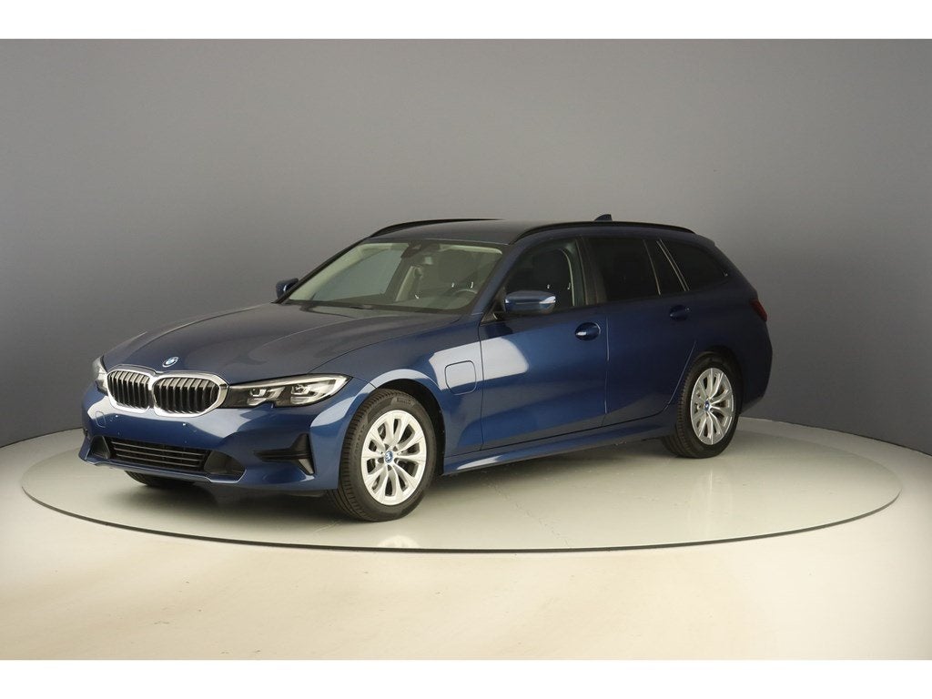 BMW 320 e Touring 204pk Pack Business, Automaat, https://public.car-pass.be/vhr/5ef233b8-b3ce-4d3d-b087-ef75ed66b7af, 5 deurs