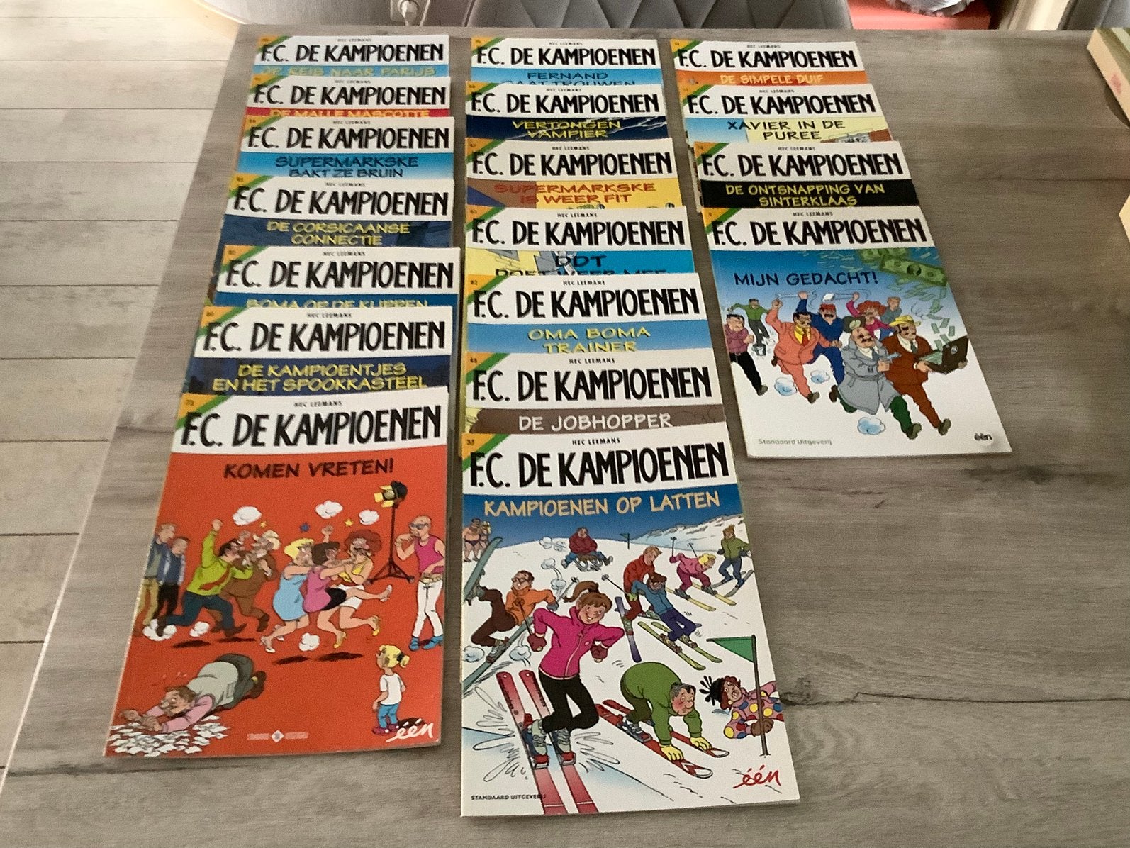 F.C. De Kampioenen verschillende strips (2021-2025), Hec Leemans, Ophalen of Verzenden, Zo goed als nieuw, Meerdere stripboeken