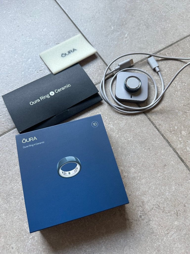 oura ring 4 ceramic midnight 10, Handtassen en Accessoires, Oura, Blauw, Ophalen of Verzenden, Zo goed als nieuw